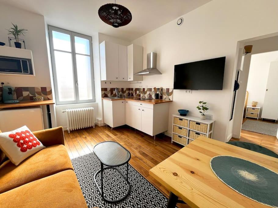 Le Diptik - T2 Hyper Centre - Proche Gare - Fibre - Netflix Daire Châteauroux Dış mekan fotoğraf